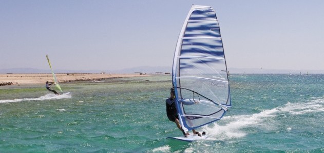 Windsurf MagazineNeil Pryde Hellcat 7.7 | Windsurf Magazine