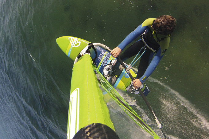 Windsurf MagazineFANATIC FREEWAVE TE 96L 2015 TEST REVIEW | Windsurf  Magazine